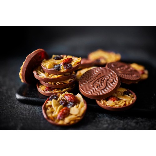 M&S Collection Milk Chocolate & Salted Caramel Florentines thumbnail 3