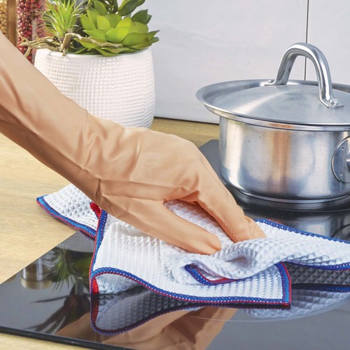 Spontex Long Lasting Microfibre Kitchen Cleaning Cloths thumbnail 3