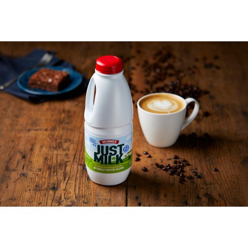 Candia Just Milk Skimmed UHT Milk thumbnail 2