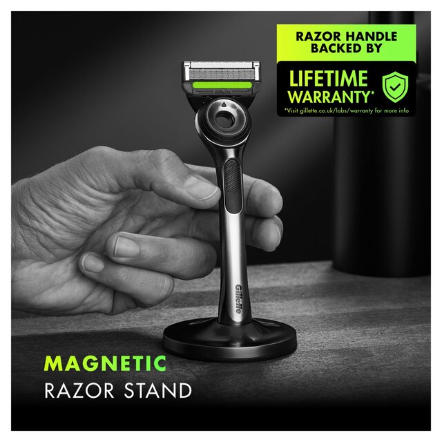 Gillette Labs Exfoliating Razor With Magnetic Stand thumbnail 6