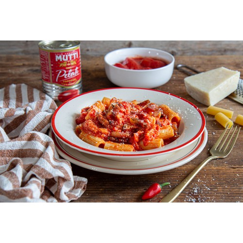 Mutti Italian Peeled Plum Tomatoes thumbnail 4