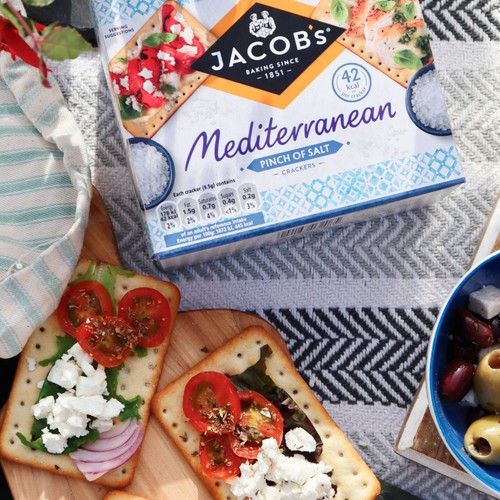 Jacob's Mediterranean Pinch of Salt Crackers Multipack thumbnail 3