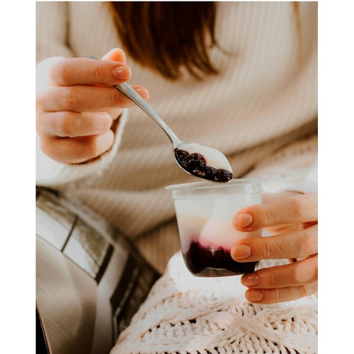 Bonne Maman Blueberry Yoghurt thumbnail 4