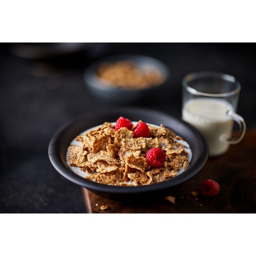 M&S Strawberry & Cherry Special Flakes thumbnail 2