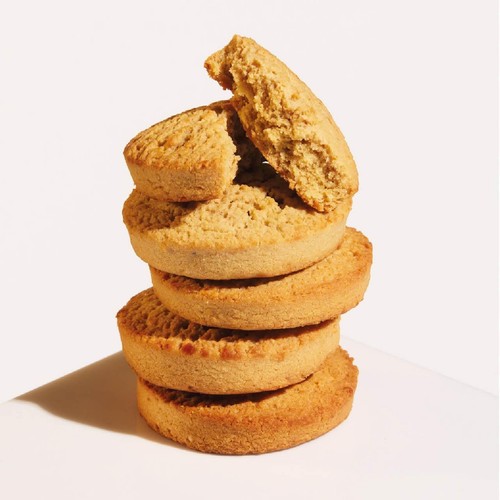 Fatt Almond & Ginger Ketogenic Cookie thumbnail 3