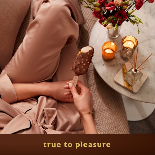 Magnum Mini Caramel Almond & Gold Caramel Billionaire Ice Cream Sticks thumbnail 5