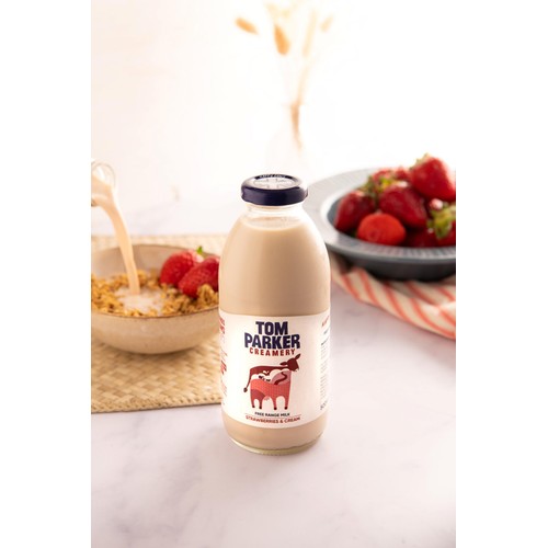 Tom Parker Creamery Strawberries & Cream Flavoured Milk thumbnail 5