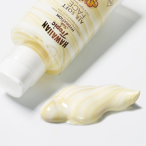 Hawaiian Tropic Face SPF 30 Sun Cream thumbnail 4