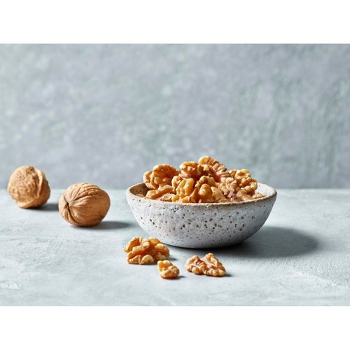 Natural Days Walnut Halves thumbnail 3