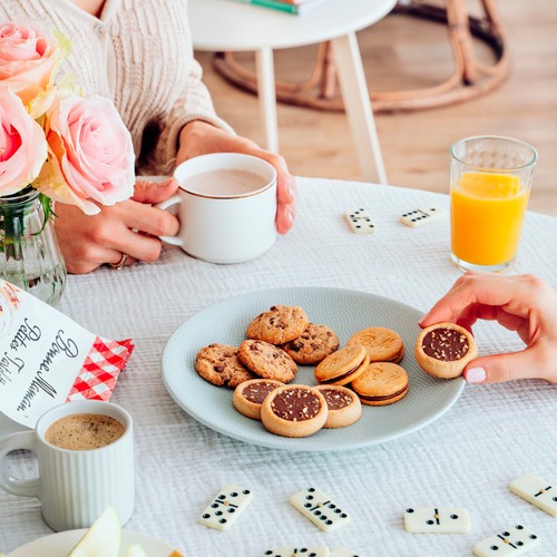 Bonne Maman Petit Choco & Caramel Tartlets Biscuits thumbnail 3