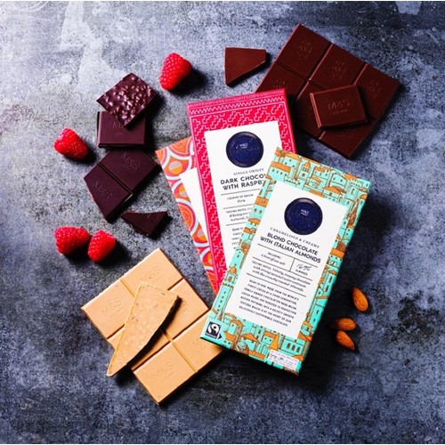 M&S Collection Blond Chocolate with Italian Almonds thumbnail 3