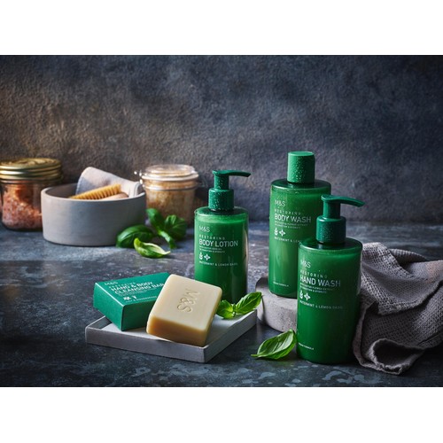 M&S Restoring Hand & Body Cleansing Bar Lily & Gingergrass thumbnail 2