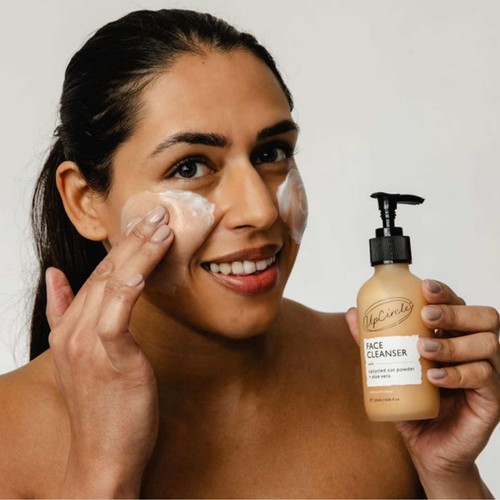 UpCircle Cleansing Face Milk with Aloe Vera + Oat Powder thumbnail 4