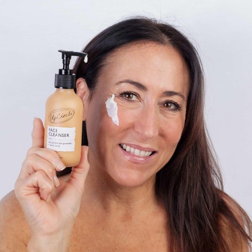 UpCircle Cleansing Face Milk with Aloe Vera + Oat Powder thumbnail 6