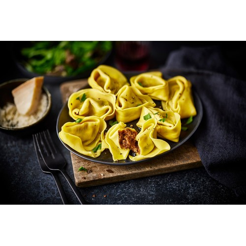 M&S Collection Beef Shin & Chianti Tortelloni thumbnail 3