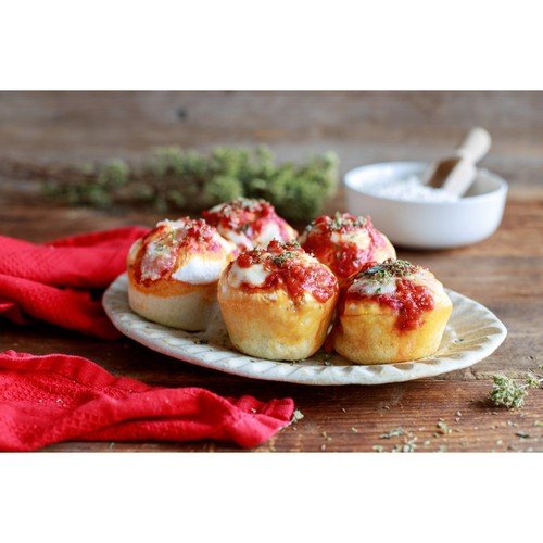 Mutti Tomato & Garlic Pasta Sauce No Added Sugar thumbnail 3