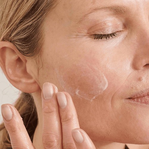 Balance Me Pure Skin Travel Face Wash  thumbnail 4