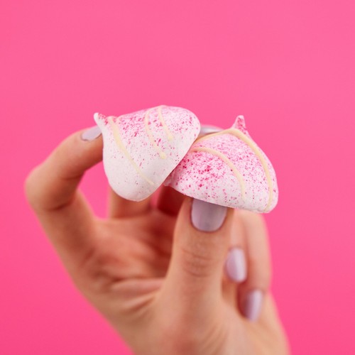 The Glorious Mess Raspberry Eton Mess Kisses thumbnail 4