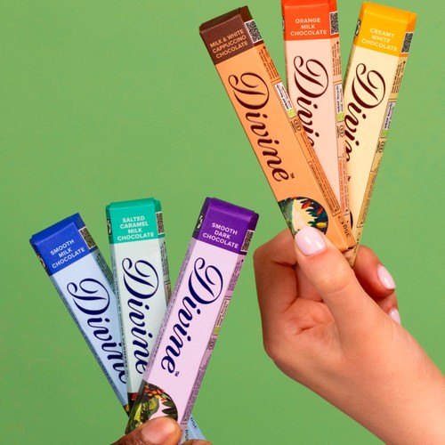 Divine 70% Dark Chocolate Bar thumbnail 8