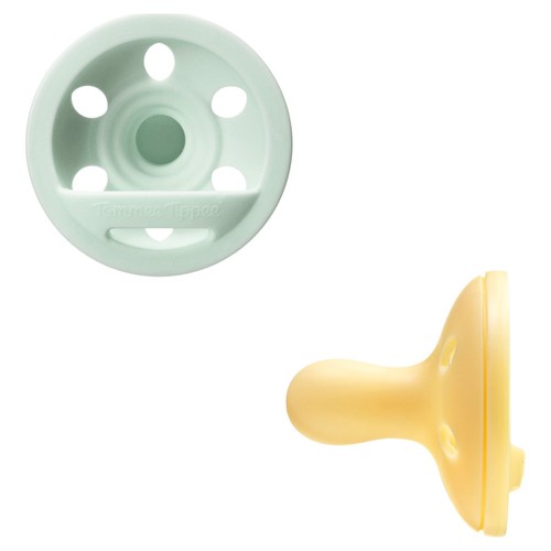 Tommee Tippee Breastlike Soothers 0-6m thumbnail 2