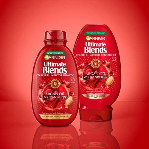 Garnier Ultimate Blends Argan Cranberry Illuminator Shampoo thumbnail 4