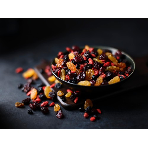 M&S Super Fruit Medley thumbnail 3