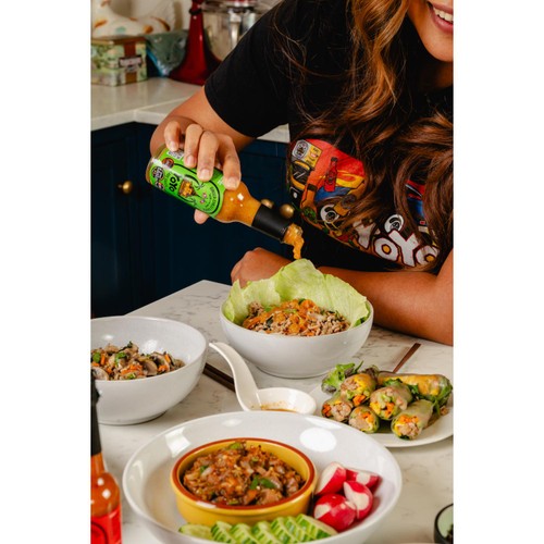 YoYo Laos Sauce Original Ginger Chilli Sauce thumbnail 3