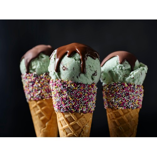 M&S Cracked Shell Mint Choc Sauce thumbnail 2
