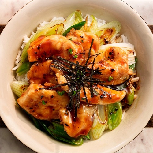 Kikkoman Korean Style Teriyaki BBQ Sauce with Garlic, Sesame & Chilli thumbnail 5
