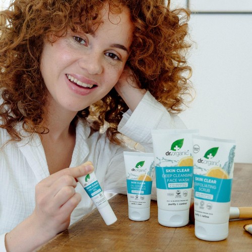 Dr Organic Skin Clear Oil Control Moisturiser thumbnail 7