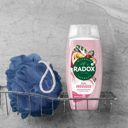 Radox Feel Indulged Shower Gel thumbnail 3