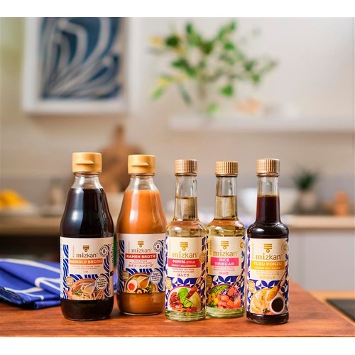 Mizkan Ramen Broth Rich Miso & Maitake Mushrooms 360ml thumbnail 5