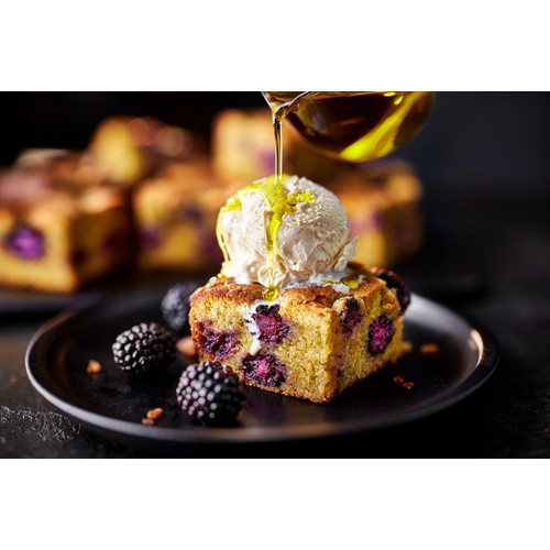 M&S Only 5 Ingredients Heather Honey Ice Cream thumbnail 2