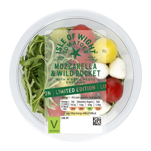 M&S Isle of Wight Tomatoes, Mozzarella & Rocket thumbnail 2