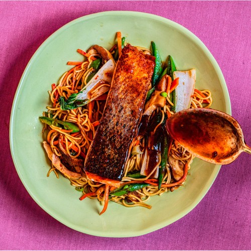 Mei Mei Spicy Dark Soy Stir Fry Sauce thumbnail 4