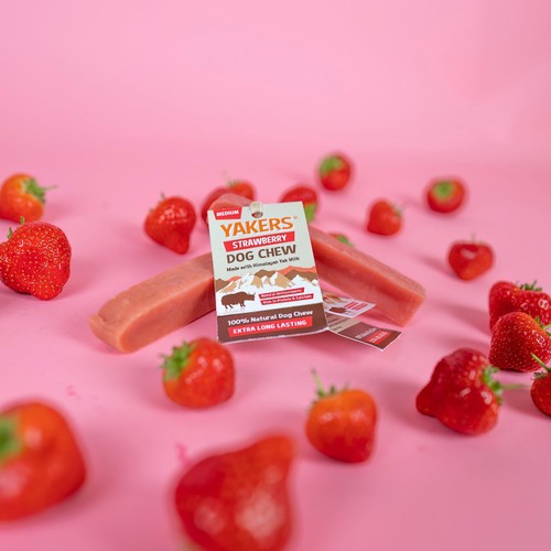 Yakers Strawberry Medium Dog Chew thumbnail 3