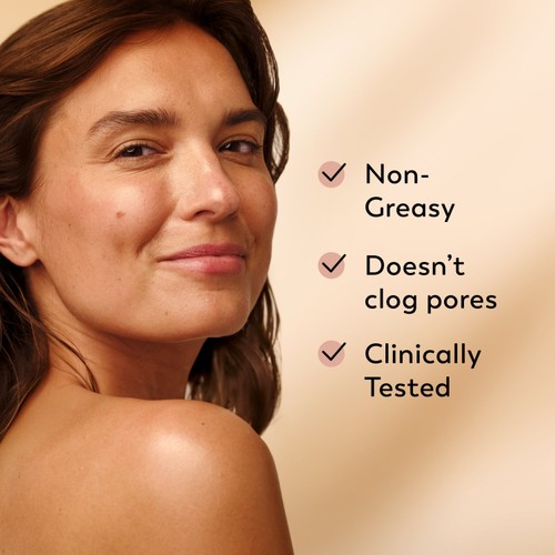 Olay Total Effects 7in1 Touch of Foundation BB Moisturiser Fair to Medium thumbnail 4