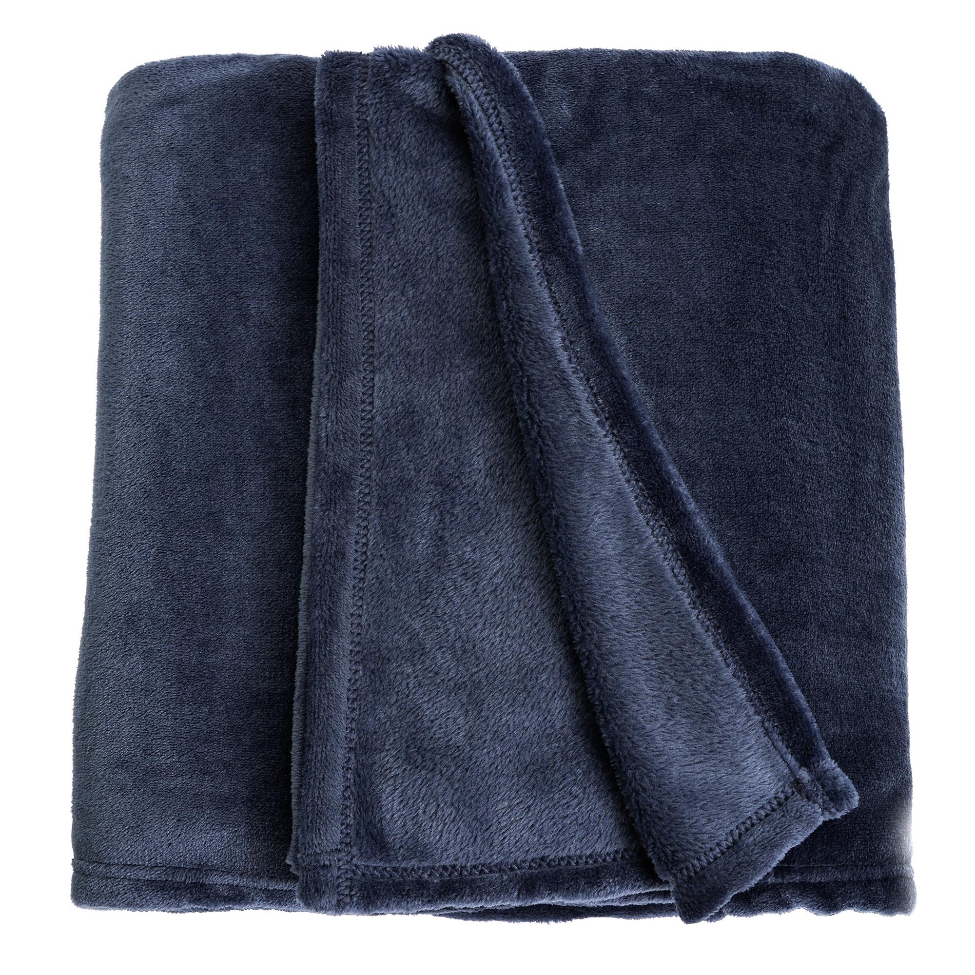 Sainsbury's Home Fleece Throw - Navy - 125X150cm thumbnail 3