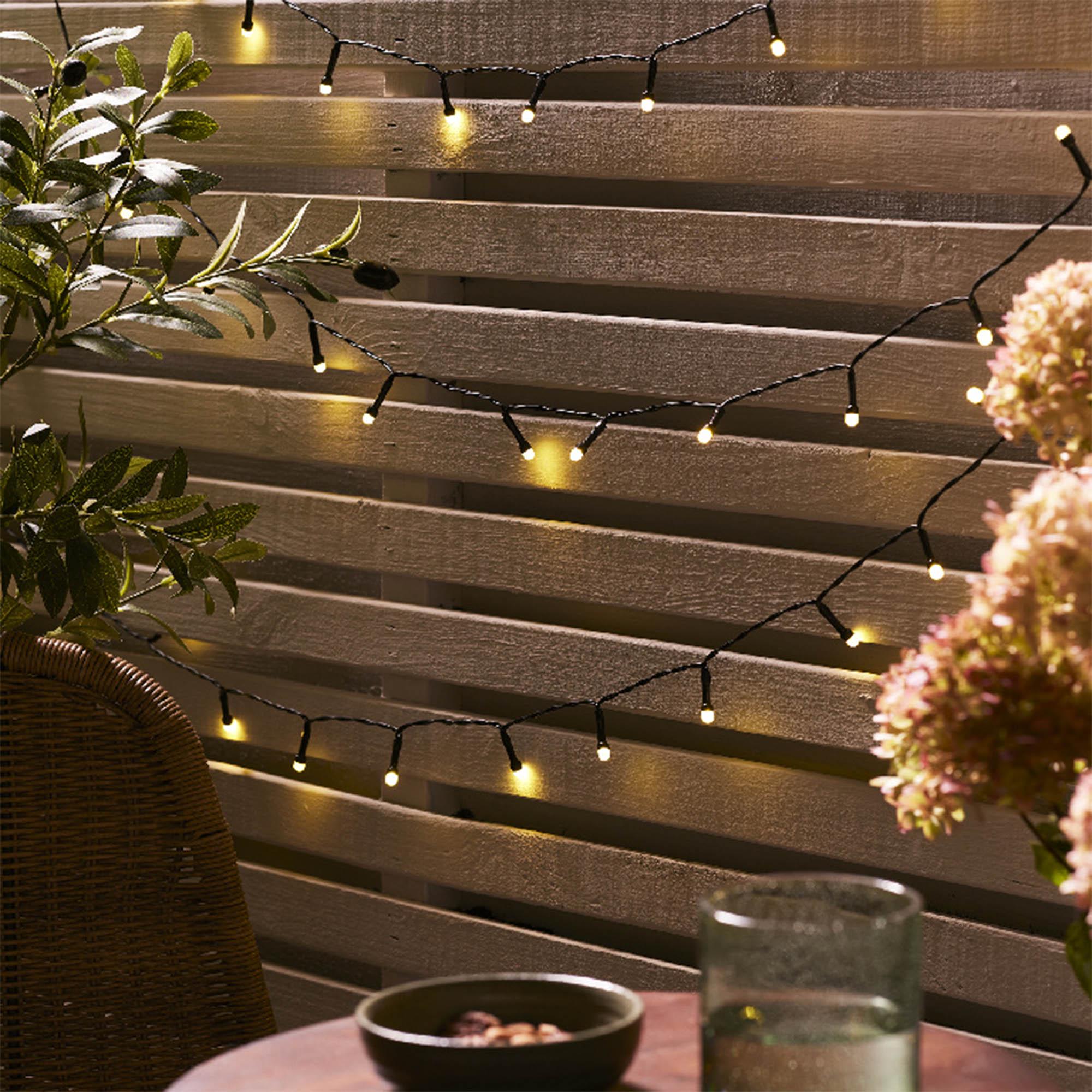 Garden by Sainsbury's Solar 100L Warm White String Lights thumbnail 2