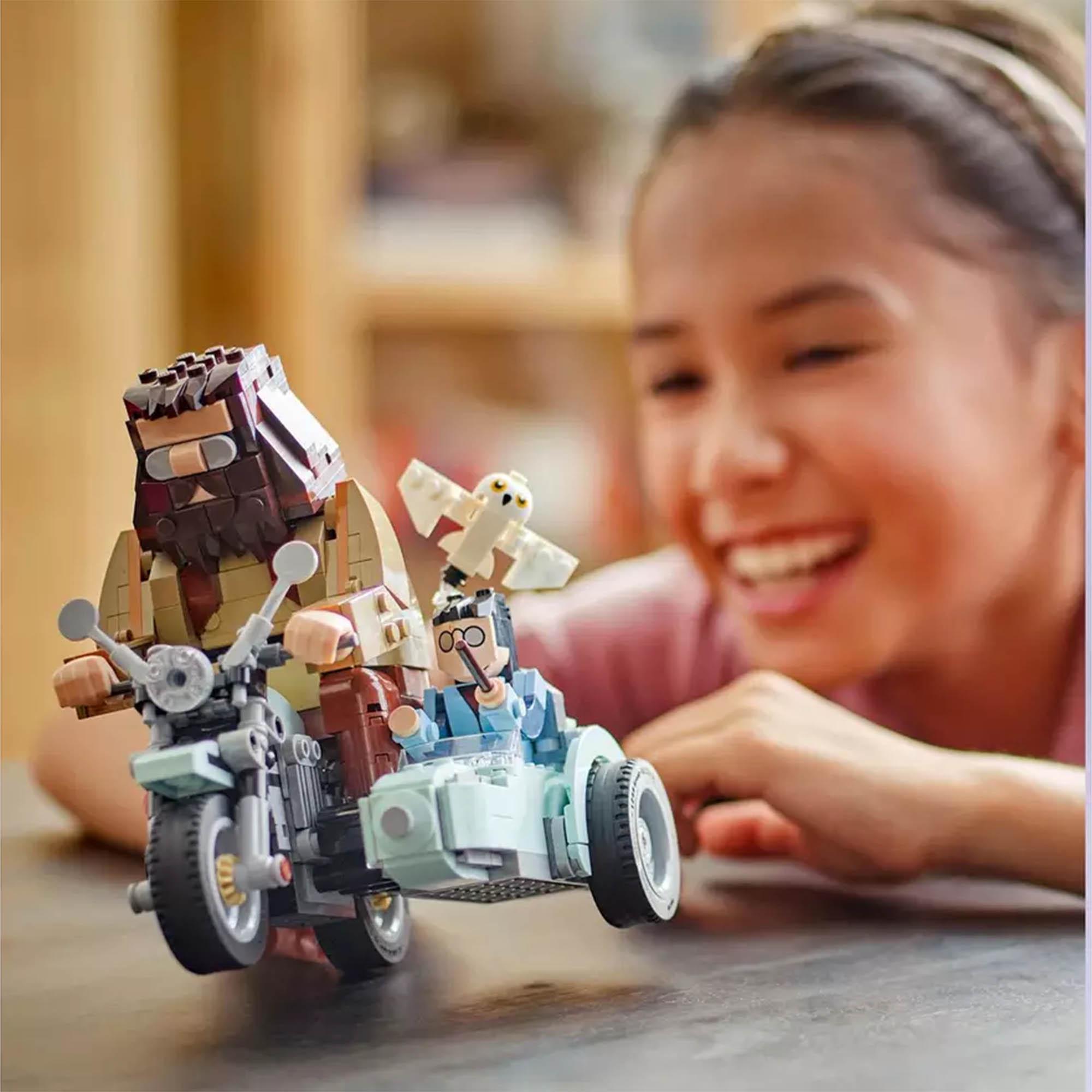 LEGO Harry Potter Hagrid & Harry's Motorcycle Ride Toy 76443 thumbnail 2