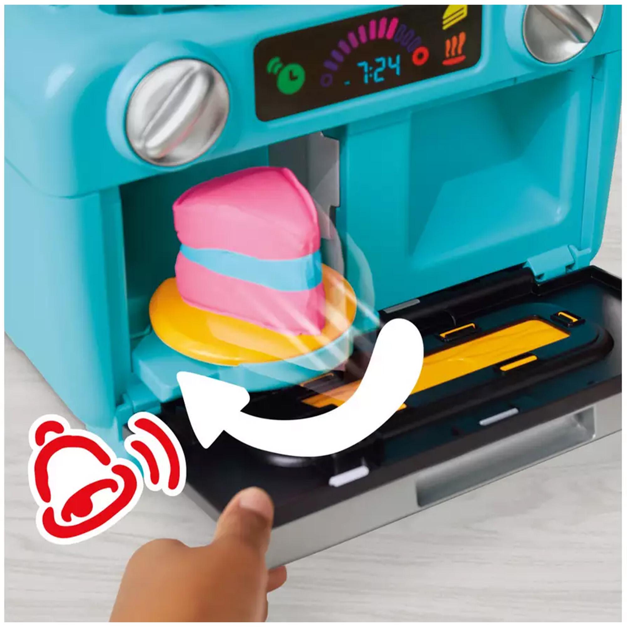 Play-Doh Super Slice Cake Playset with 11 Tubs & Accessories thumbnail 2
