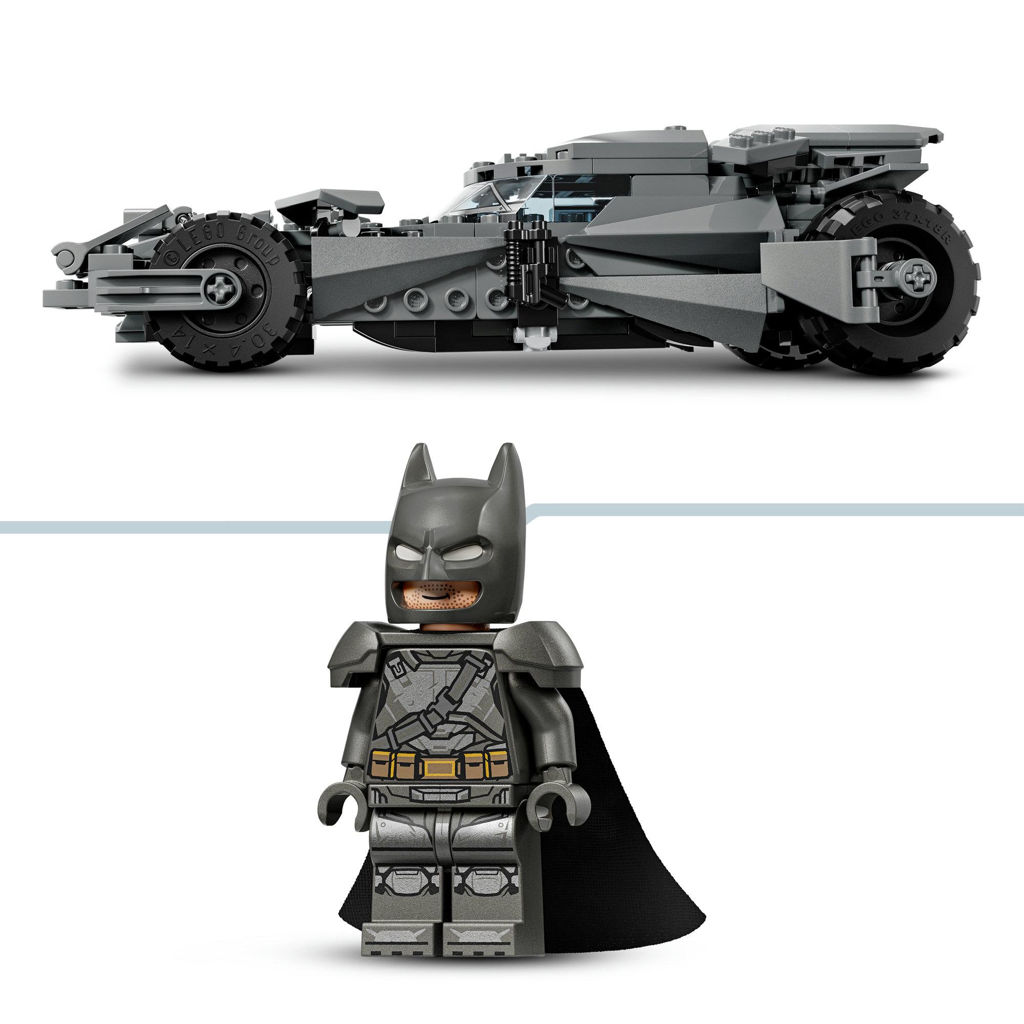LEGO Batman vs Superman Batmobile Car Toy 76331 thumbnail 4