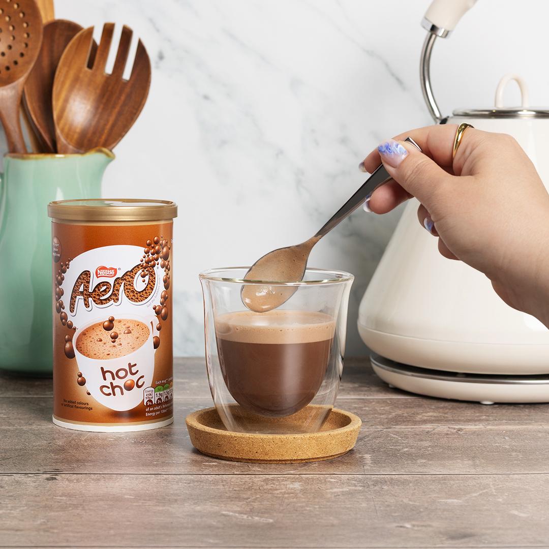 Aero Instant Hot Chocolate Powder Jar 288g thumbnail 4