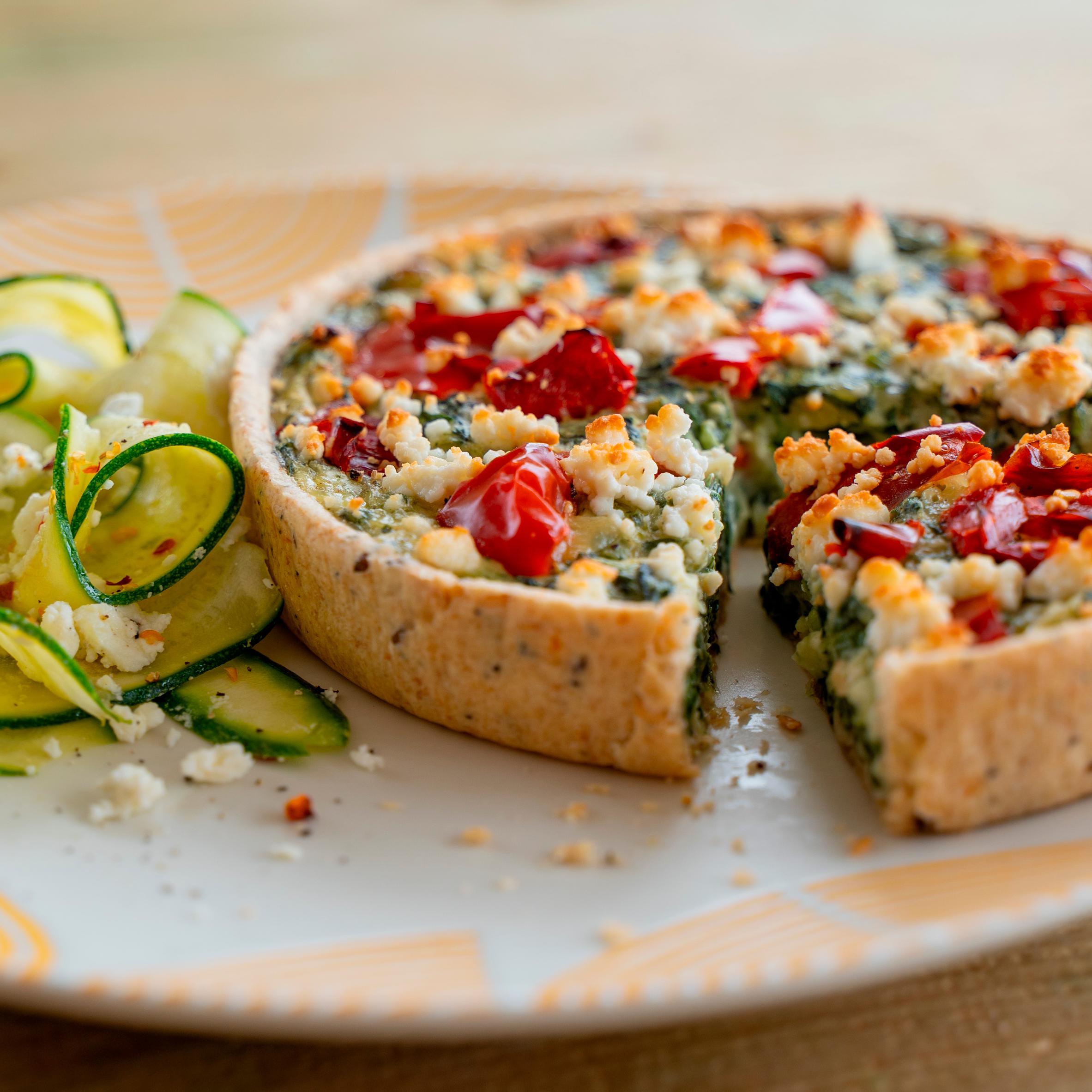 Higgidy Spinach, Red Pepper & Greek Feta Quiche 400g thumbnail 2