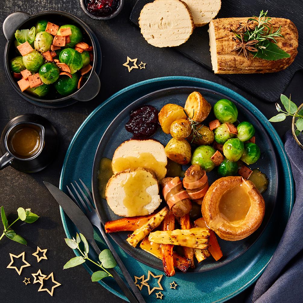 Quorn Vegetarian Family Roast 454g thumbnail 3