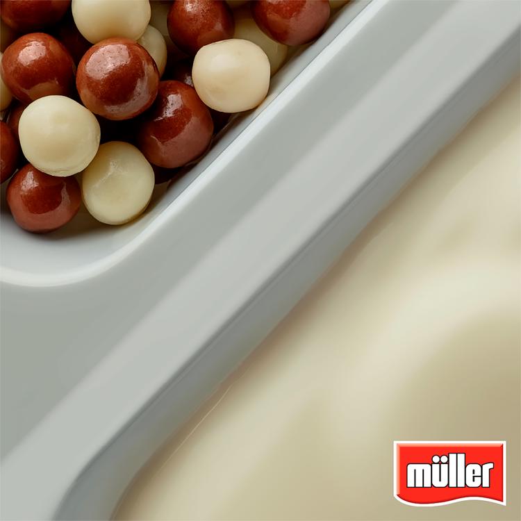 Müller Corner Vanilla Chocolate Balls & Banana Chocolate Flakes Yogurts 6x124g thumbnail 5