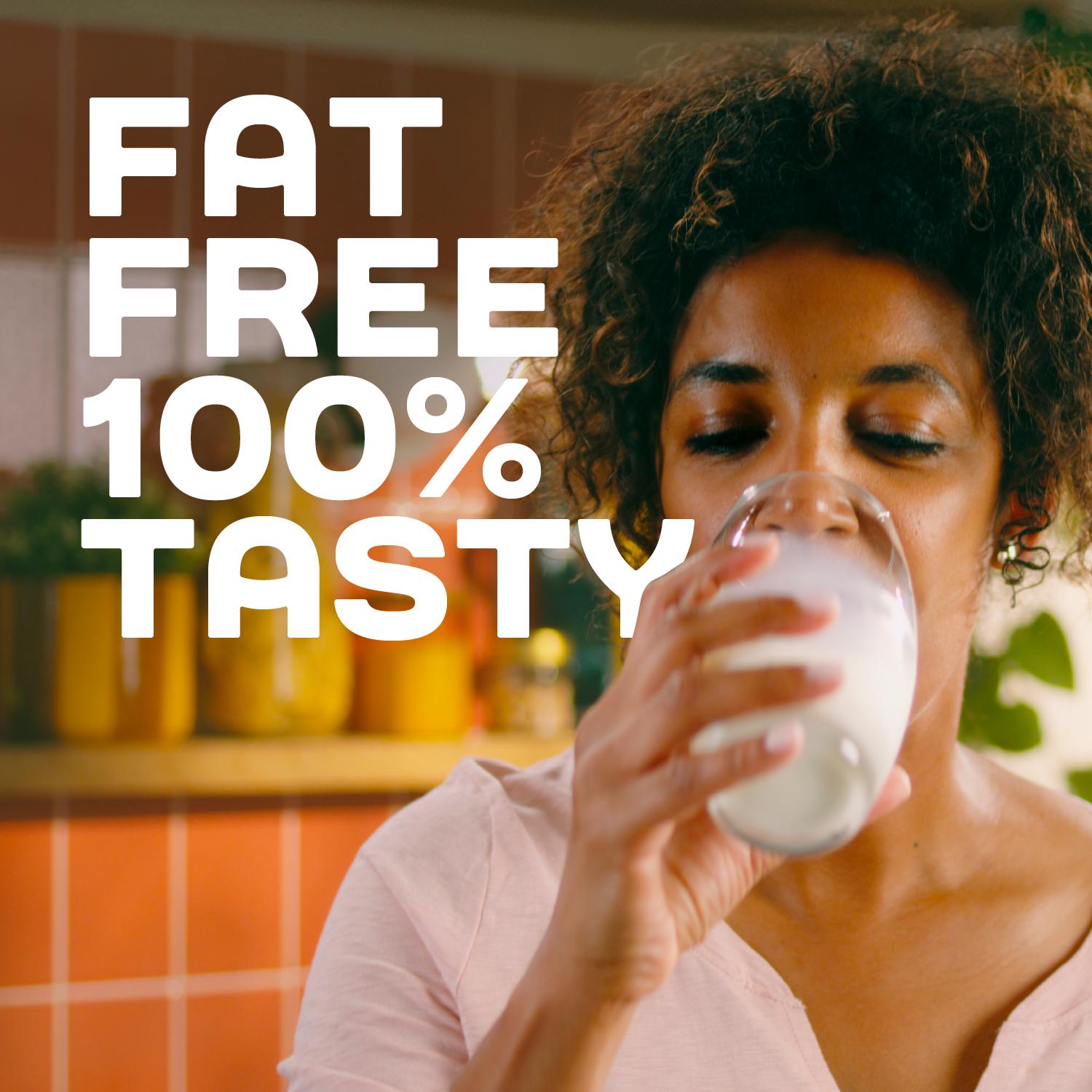 Arla Bob Skimmed Milk Tastes like Semi Skimmed 2L thumbnail 4