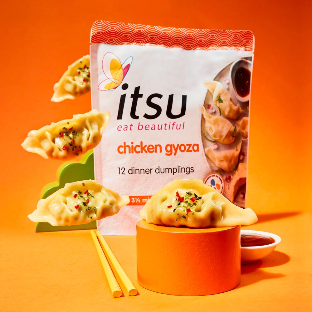 itsu Chicken Gyoza Dinner Dumplings x12 240g thumbnail 2