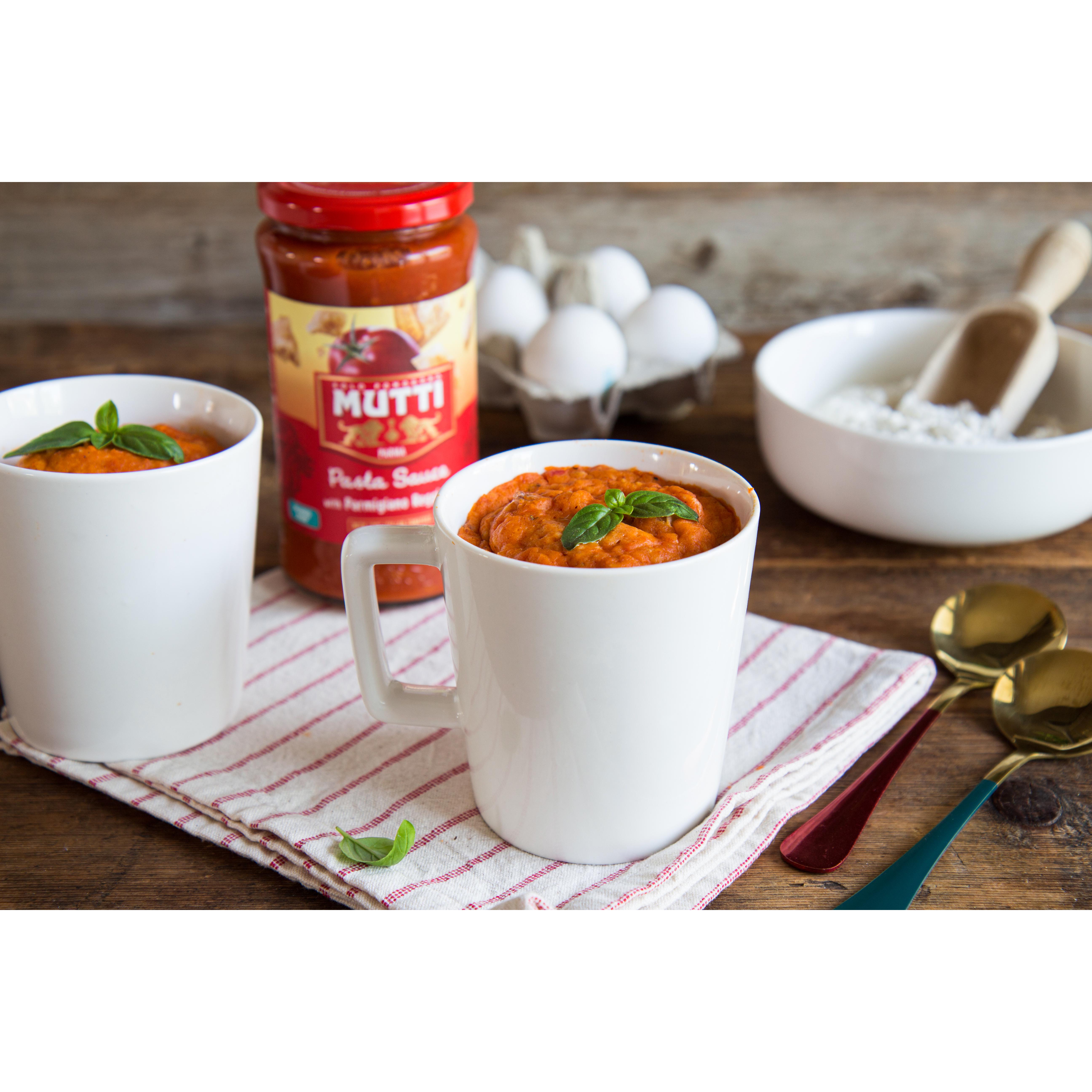 Mutti Tomato Pasta Sauce with Parmigiano Reggiano 400g thumbnail 3