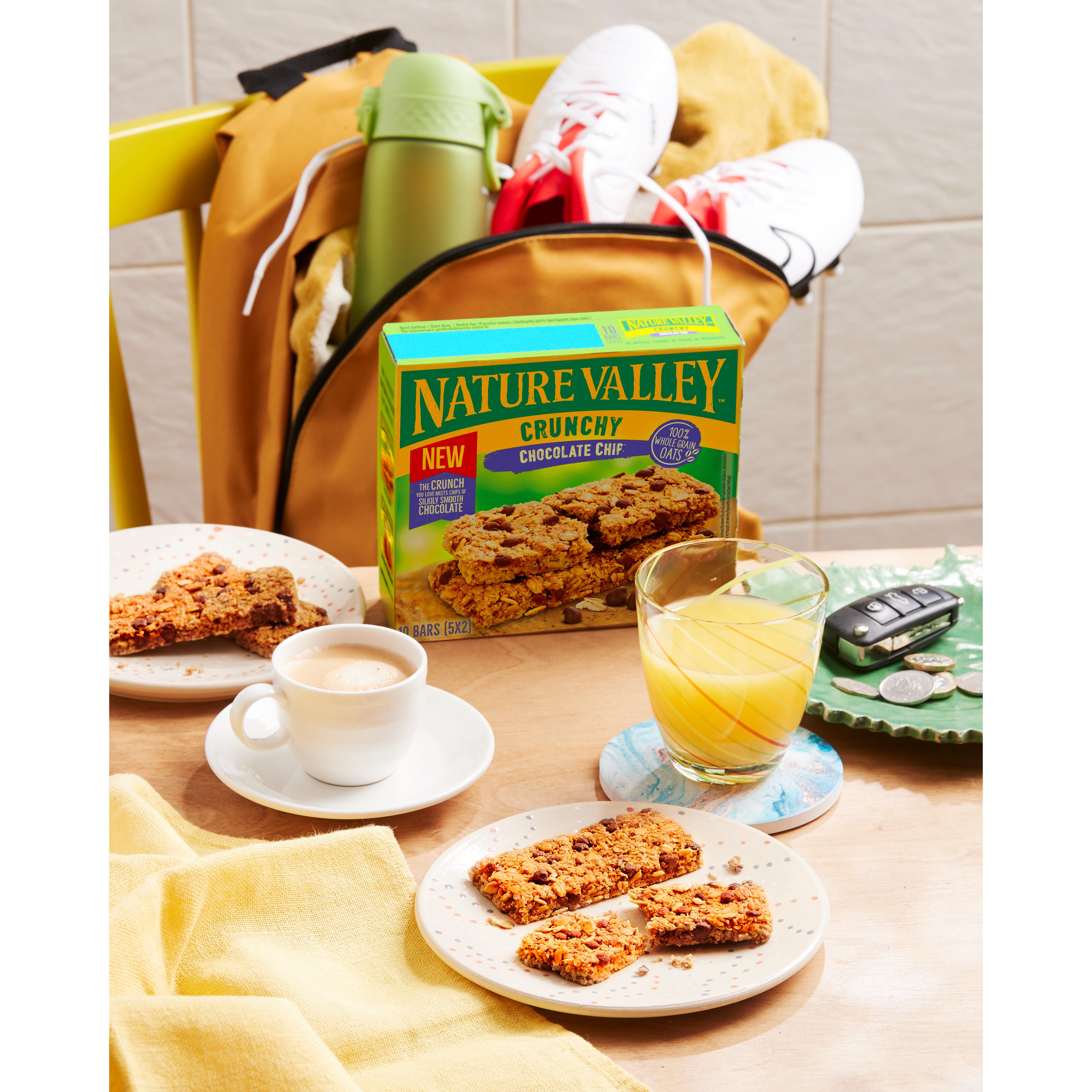 Nature Valley Crunchy Chocolate Chip Cereal Snack Bars 5 x 42g thumbnail 4